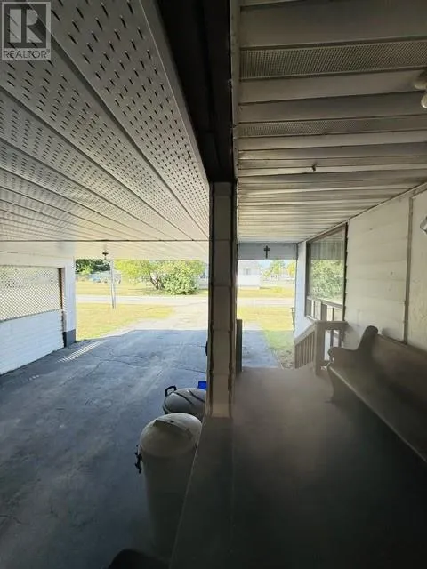290 Second St N