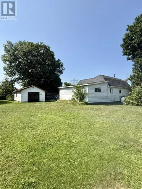 290 Second St N