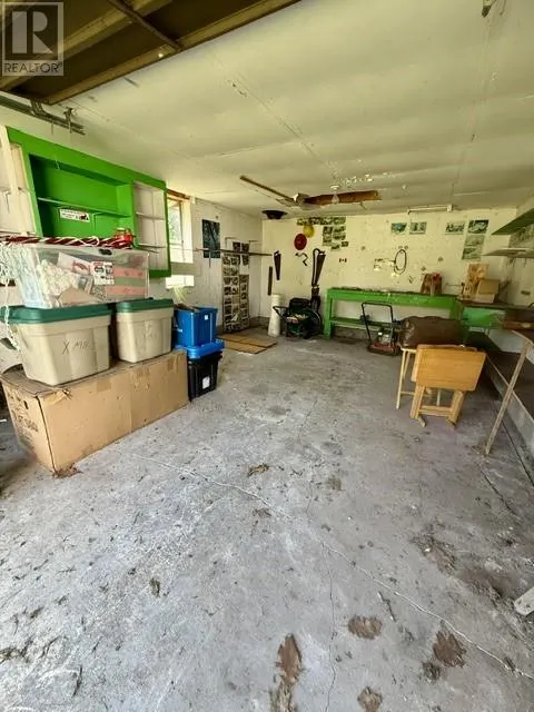 290 Second St N