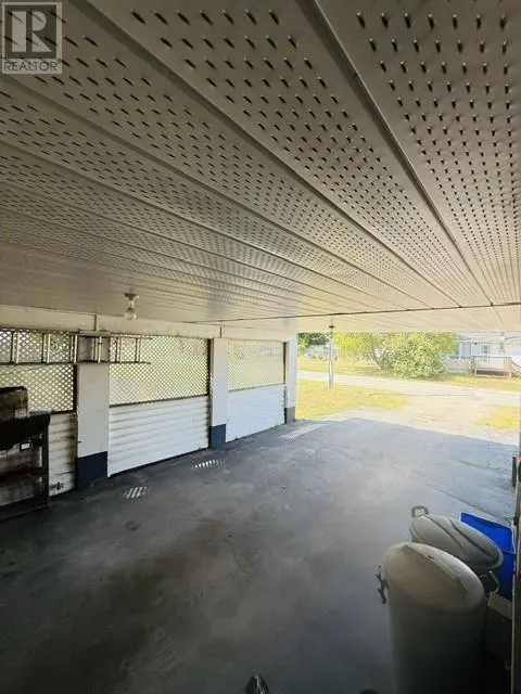 290 Second St N