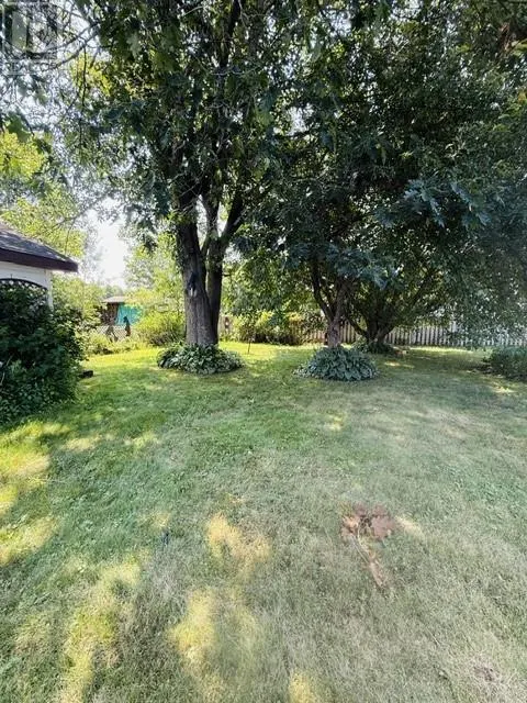 290 Second St N