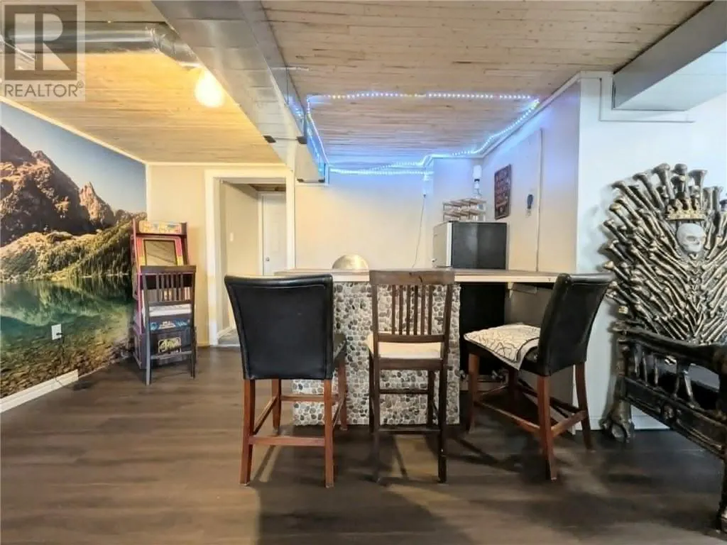 486 Bois Street