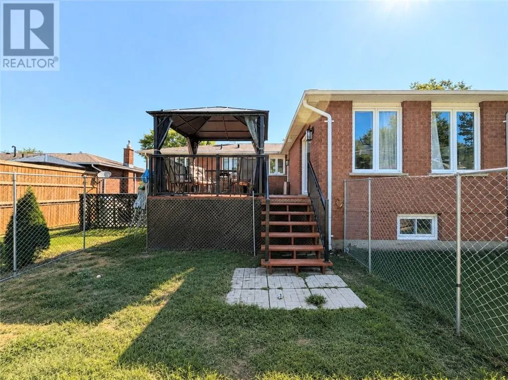 486 Bois Street