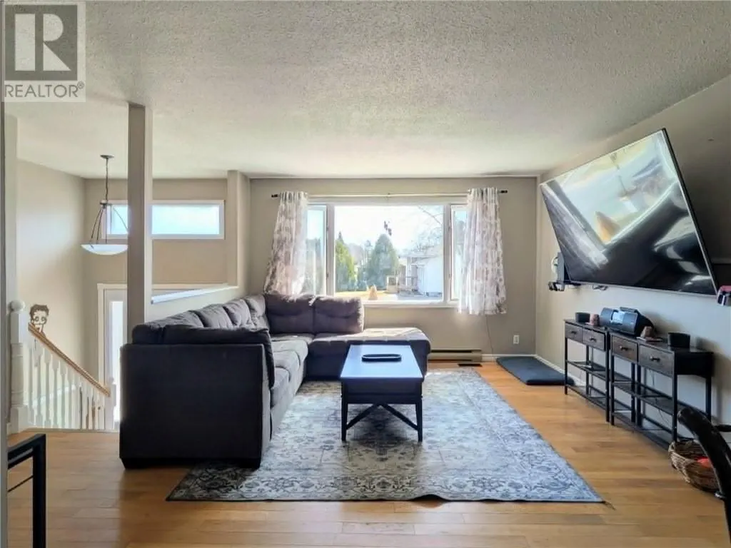 486 Bois Street