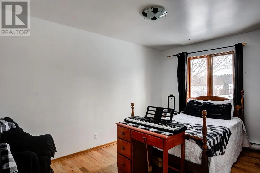 486 Bois Street