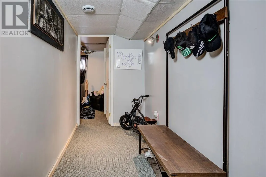 486 Bois Street