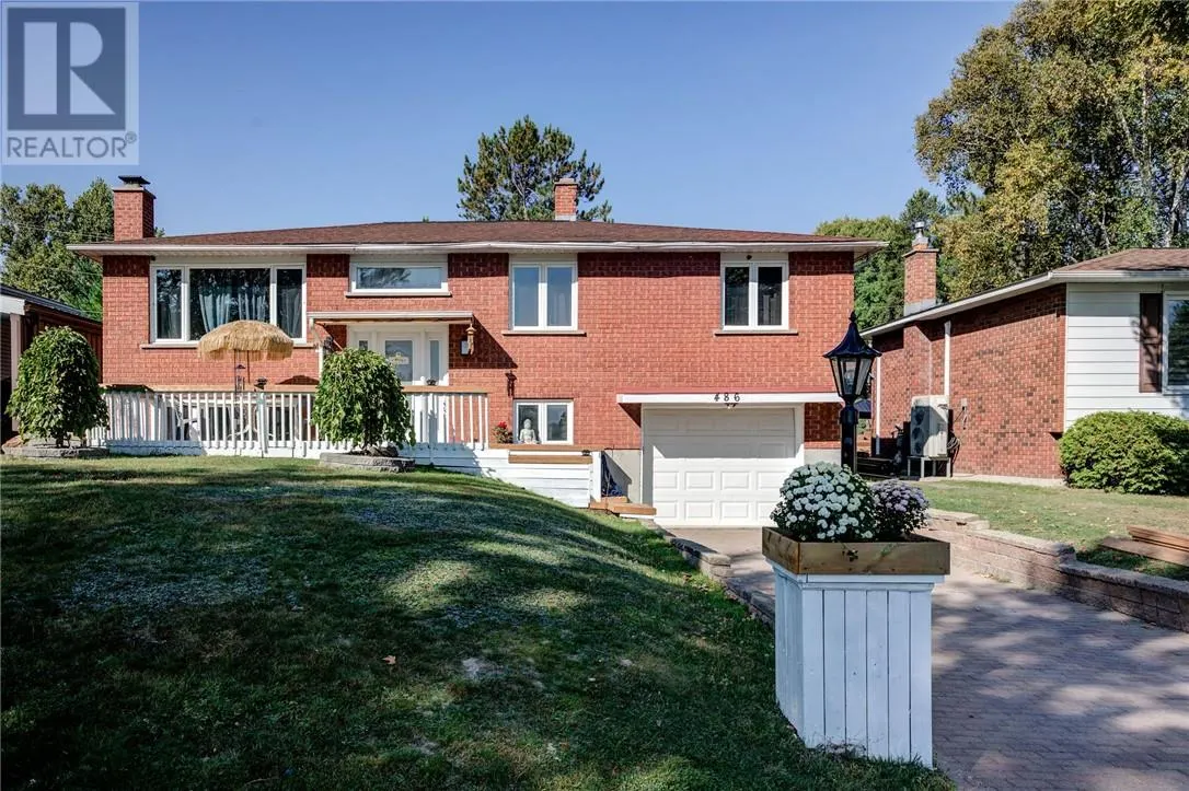 486 Bois Street