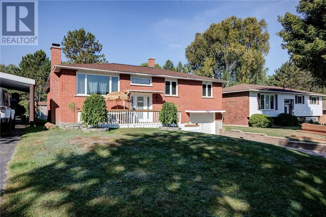 486 Bois Street