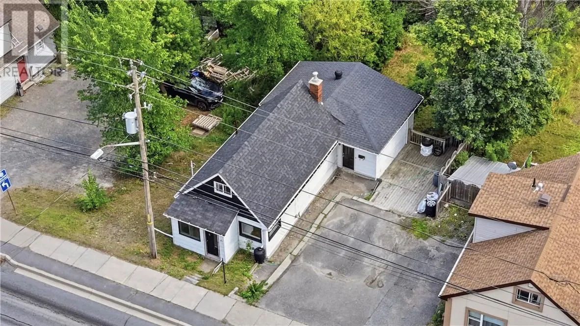 181 Douglas Street