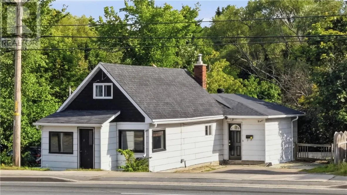 181 Douglas Street