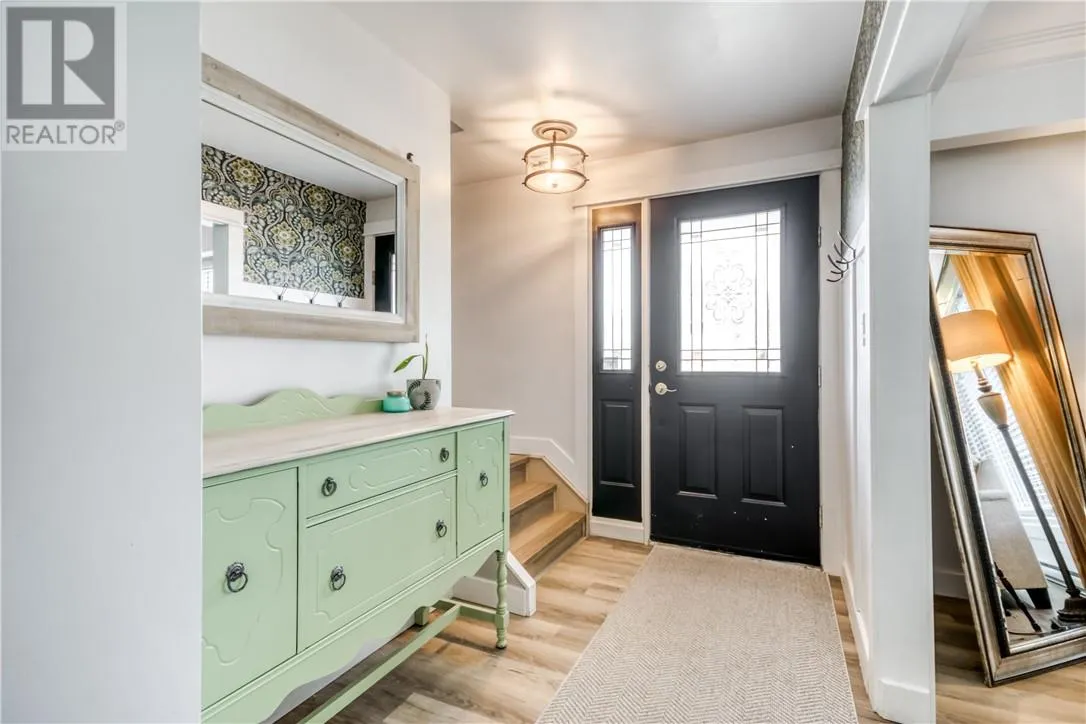 83 Lakeview Drive