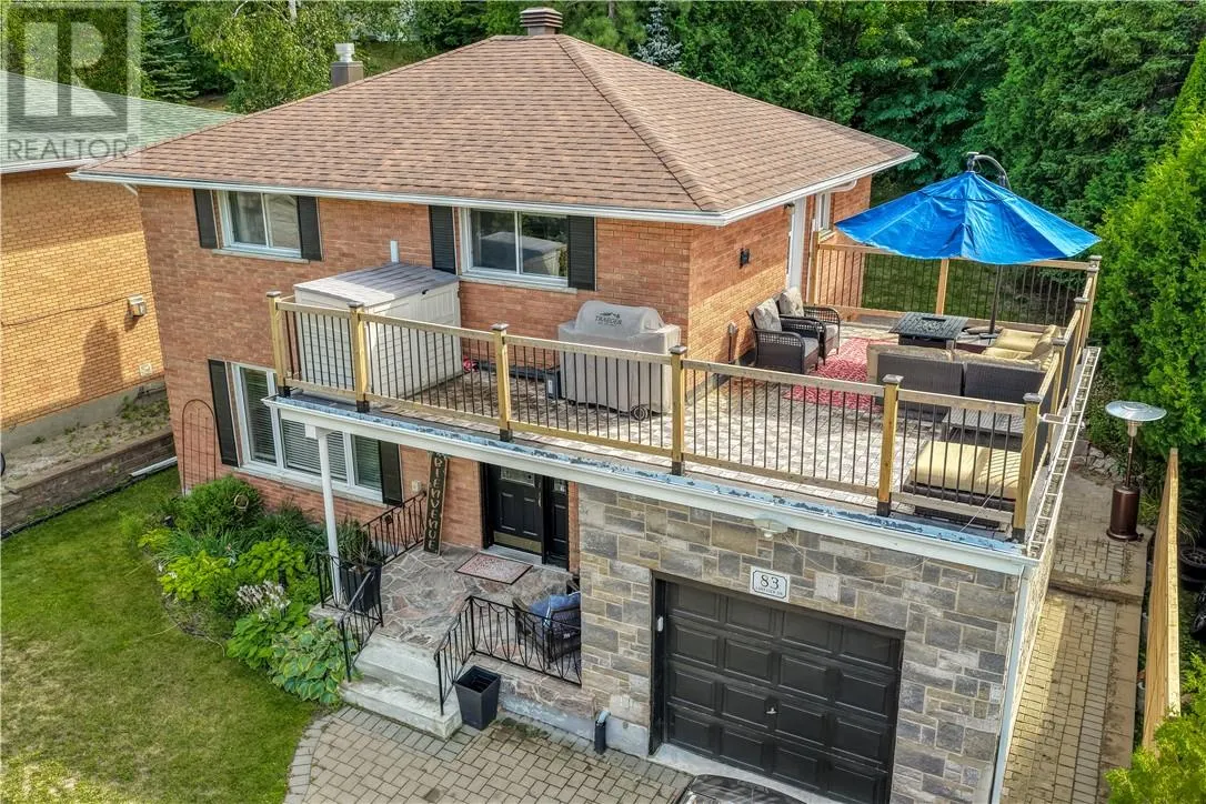 83 Lakeview Drive
