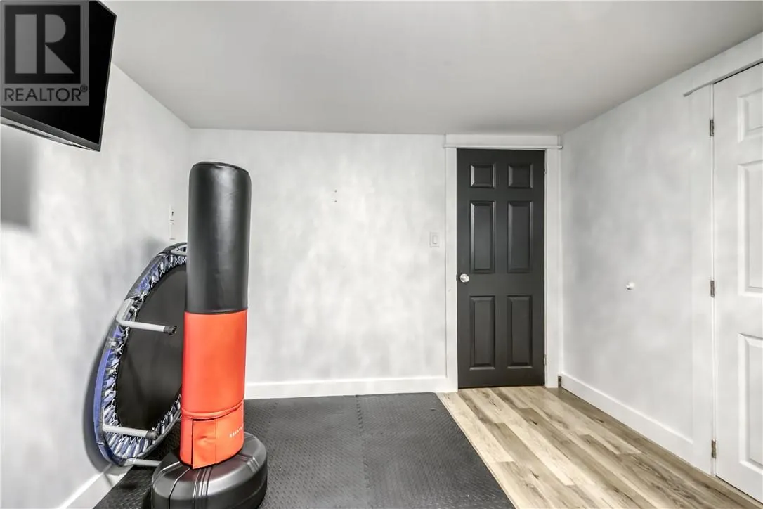 83 Lakeview Drive