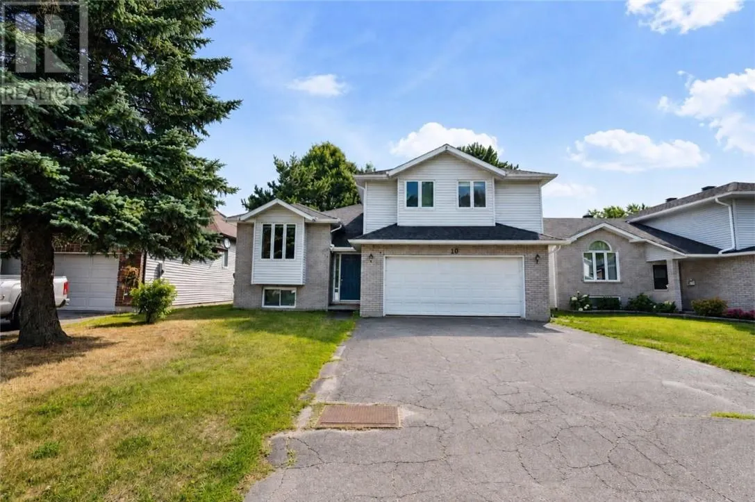 10 Dorchester Crescent