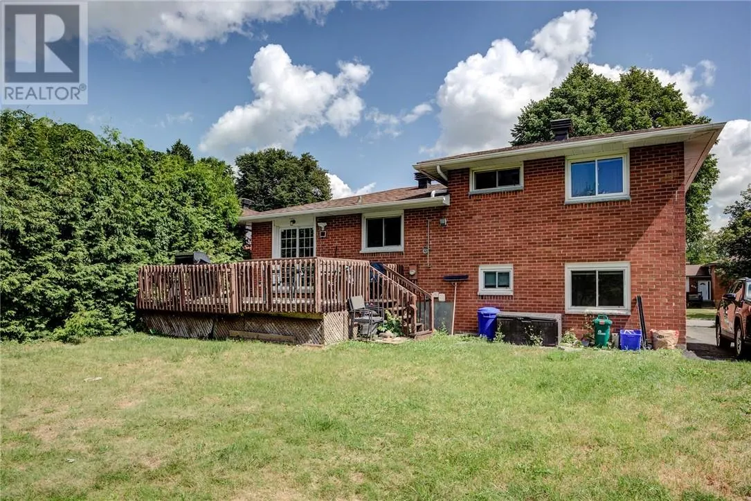 673 Camelot Drive