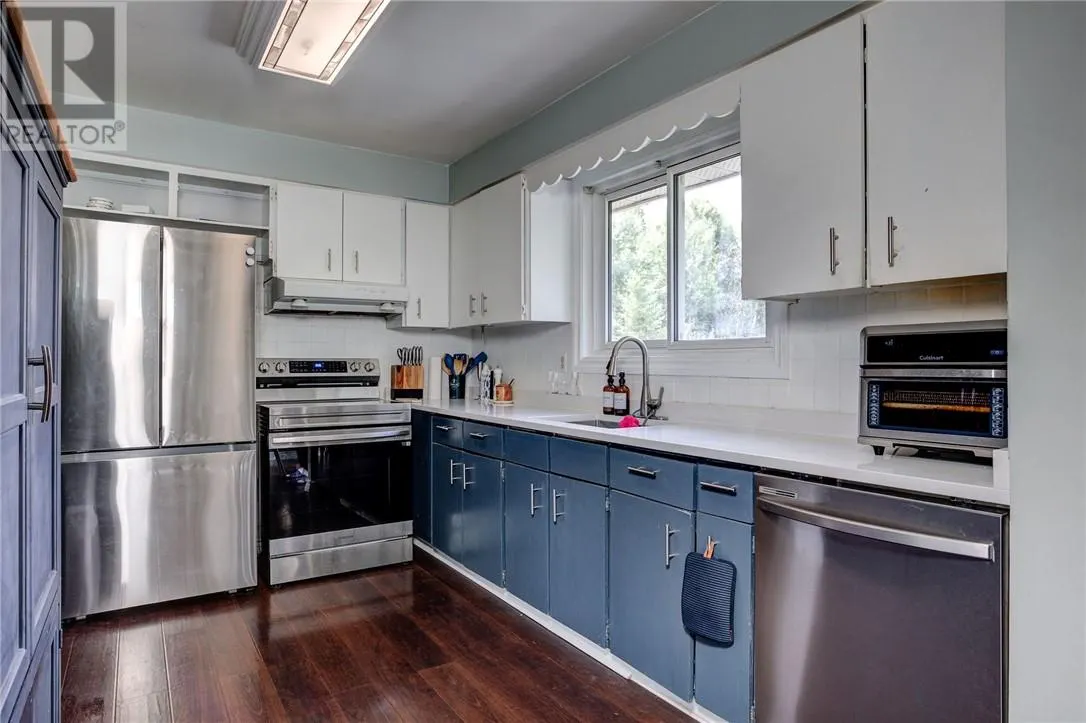 673 Camelot Drive