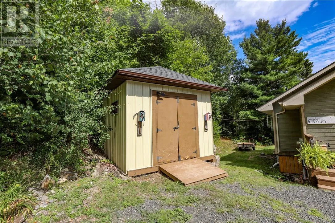 1266 Sandy Lane