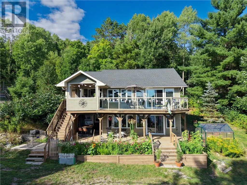 1266 Sandy Lane