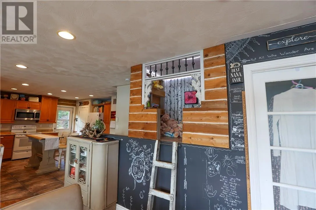 1266 Sandy Lane