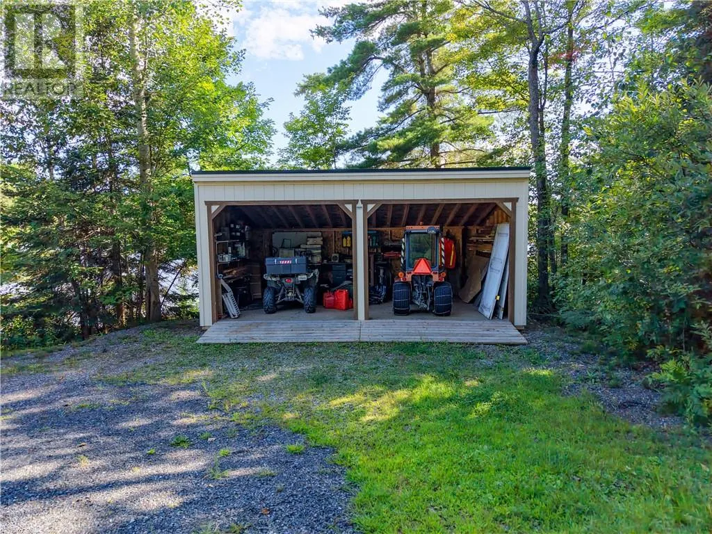 1266 Sandy Lane