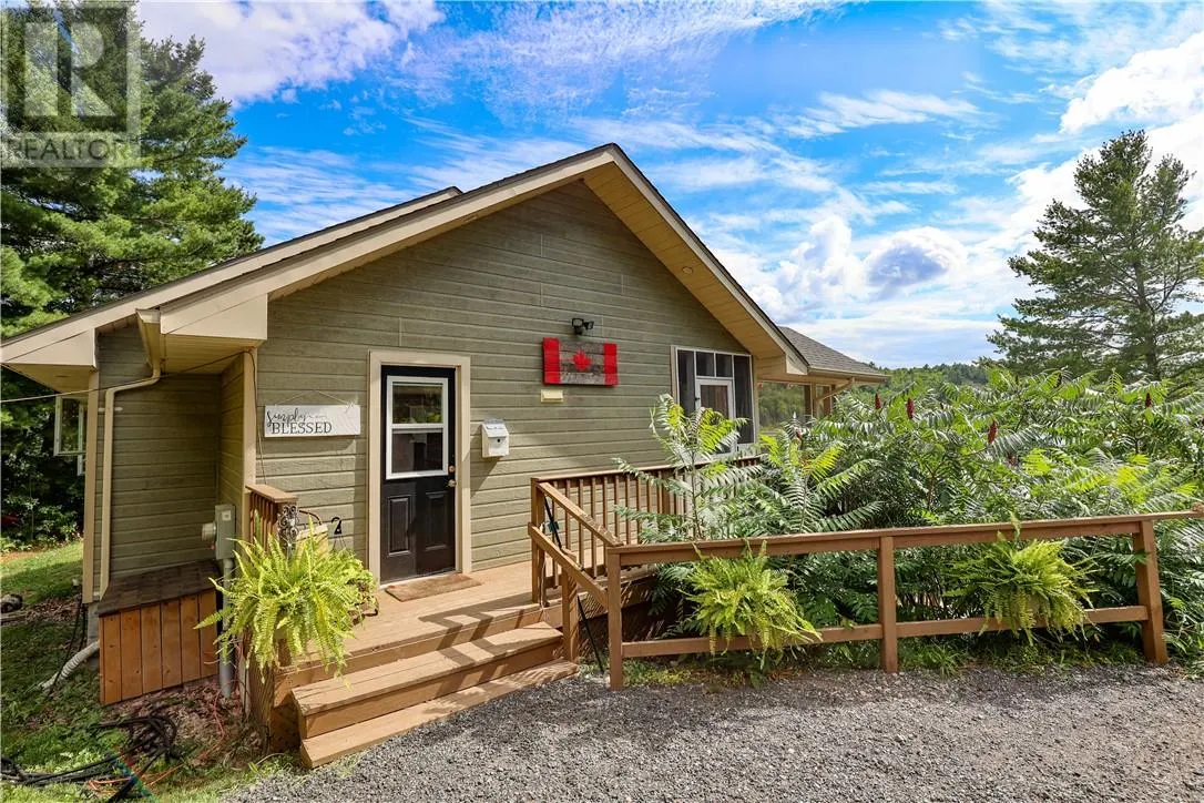1266 Sandy Lane
