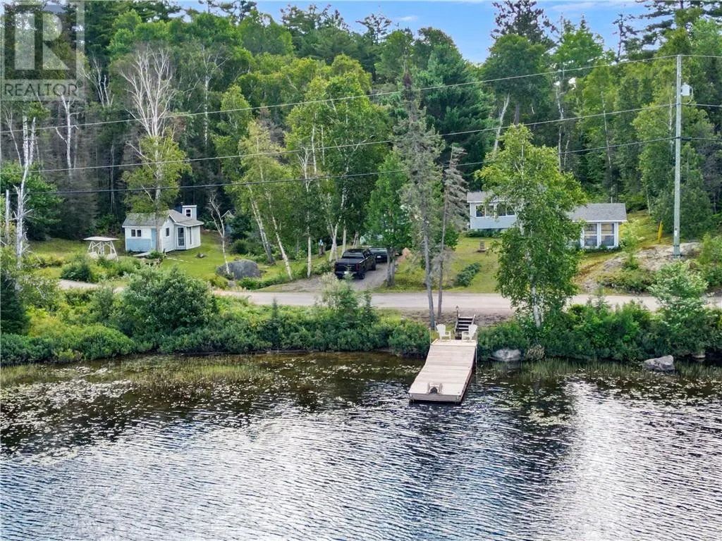 40 Ministic Lake Road