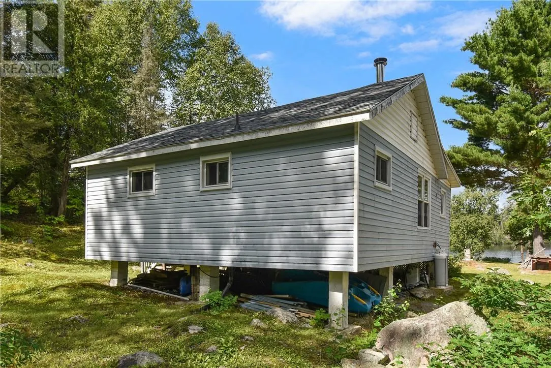 40 Ministic Lake Road