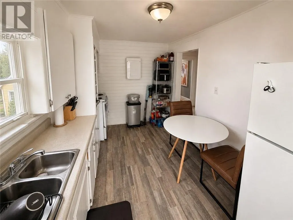 231 Whittaker & 408 Isabel