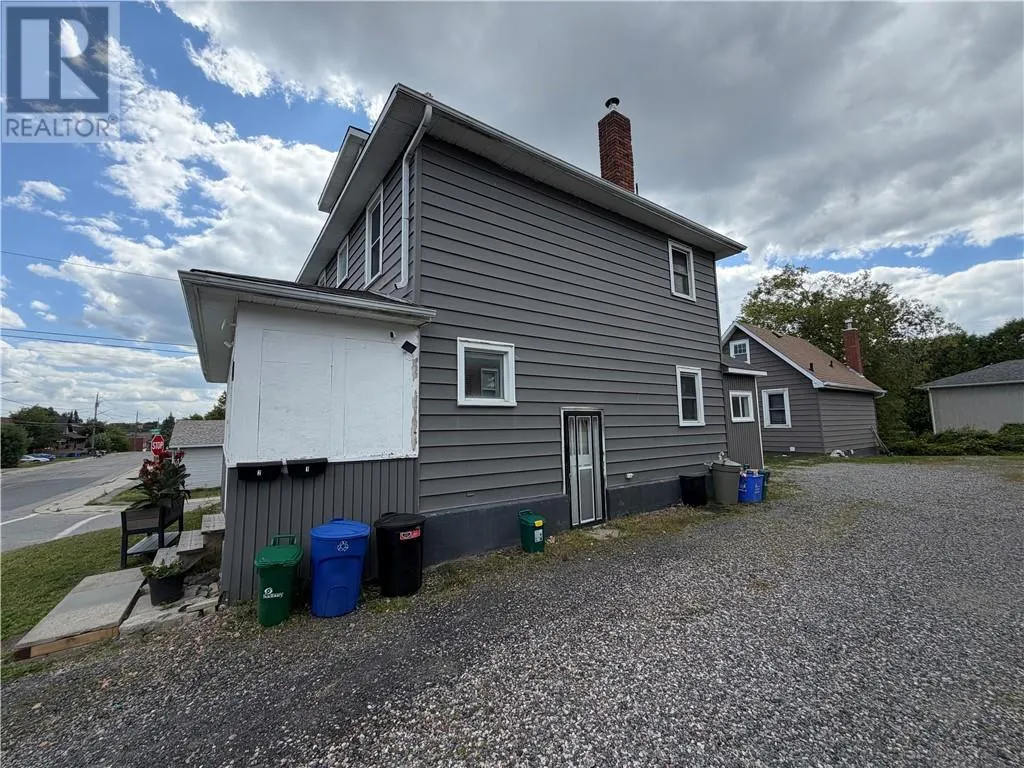 231 Whittaker & 408 Isabel