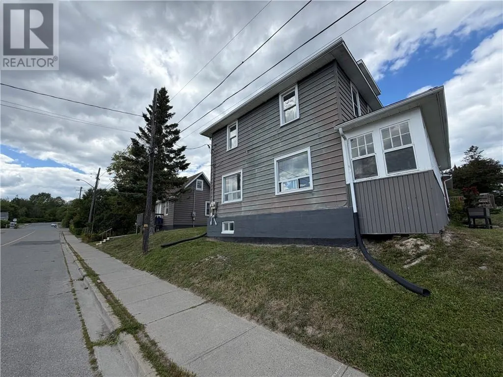 231 Whittaker & 408 Isabel