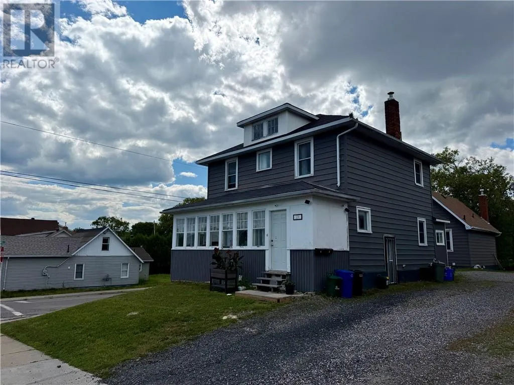 231 Whittaker & 408 Isabel