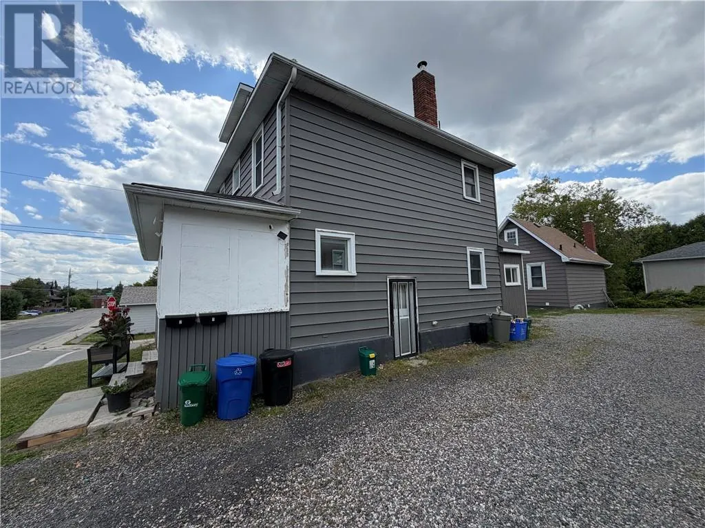 231 Whittaker & 408 Isabel