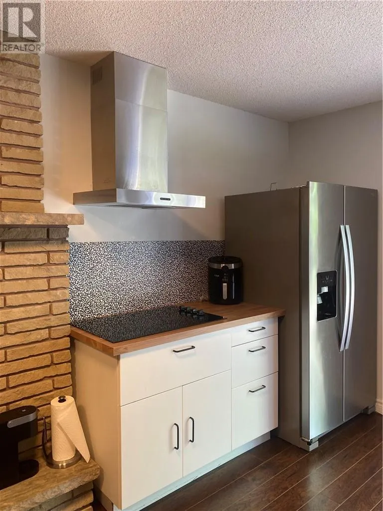 657 Jupiter Court Unit# Lower Unit