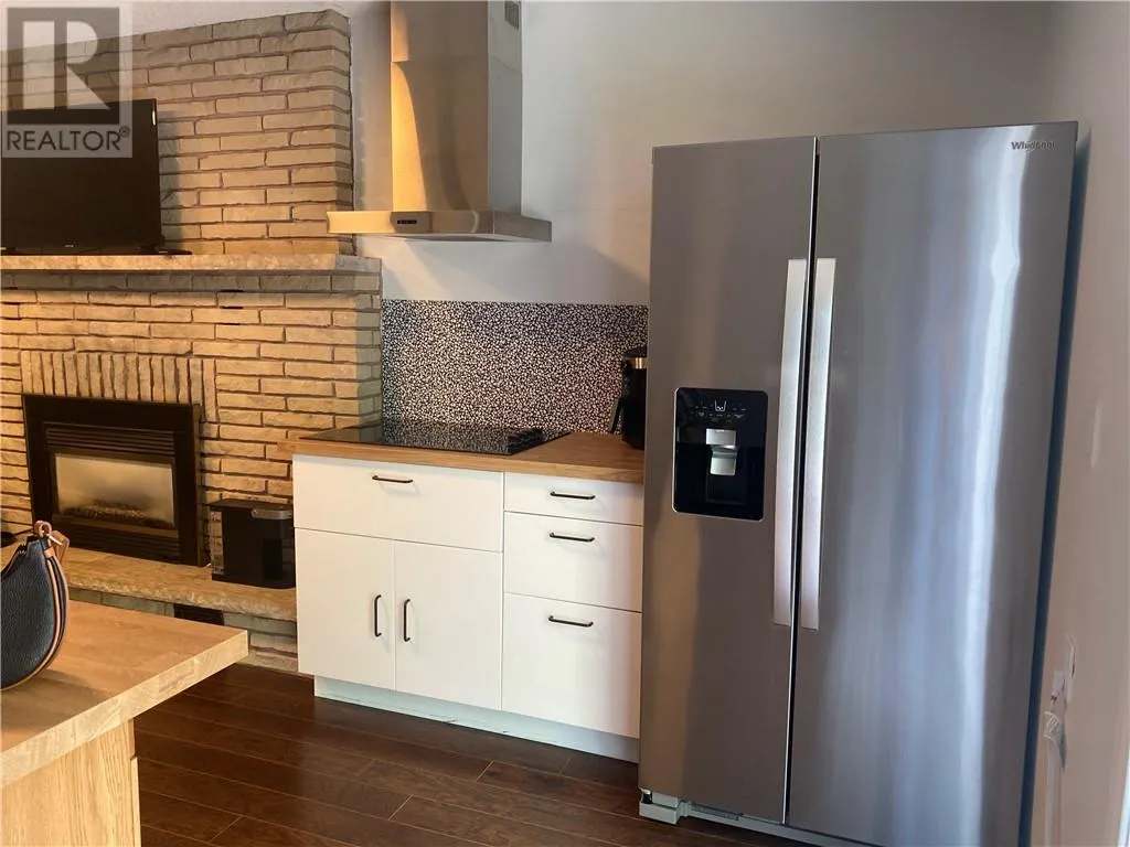 657 Jupiter Court Unit# Lower Unit