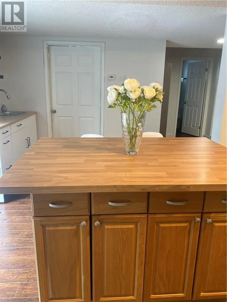 657 Jupiter Court Unit# Lower Unit