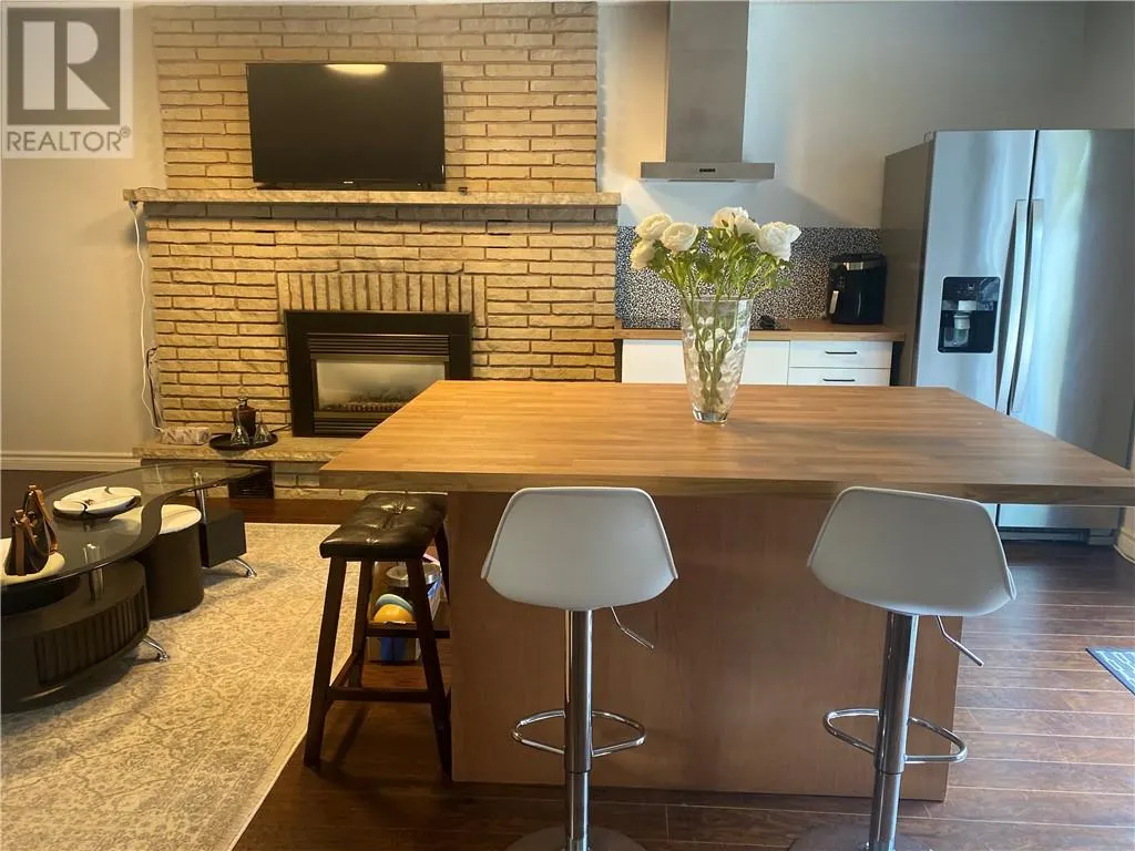 657 Jupiter Court Unit# Lower Unit