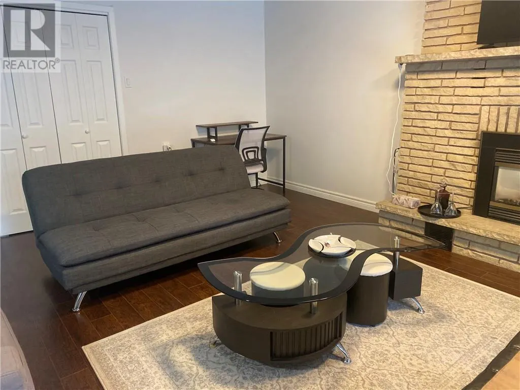 657 Jupiter Court Unit# Lower Unit