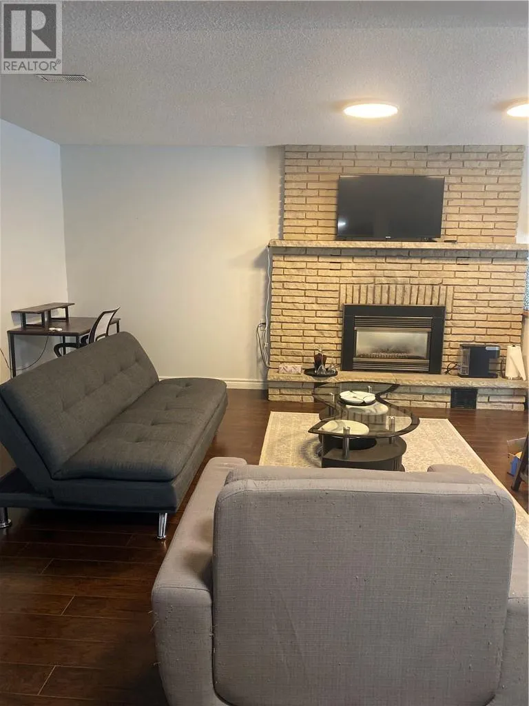 657 Jupiter Court Unit# Lower Unit