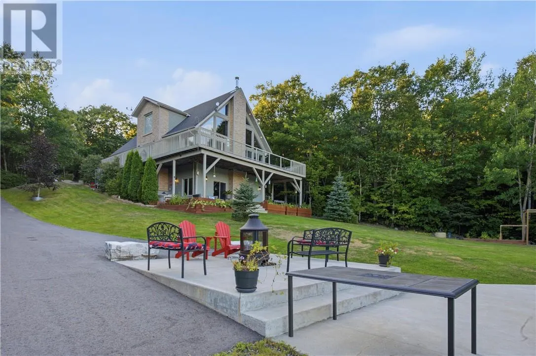 317 Middle Lake