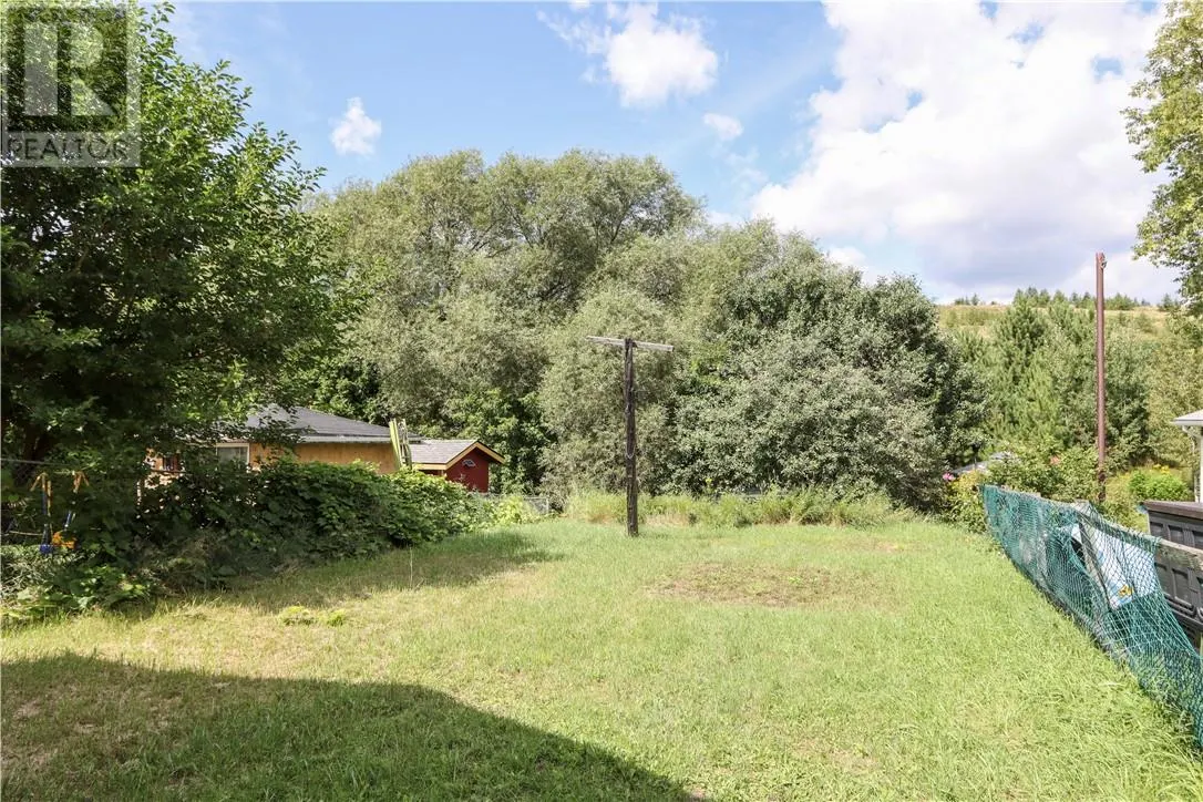 17 Landsend Street