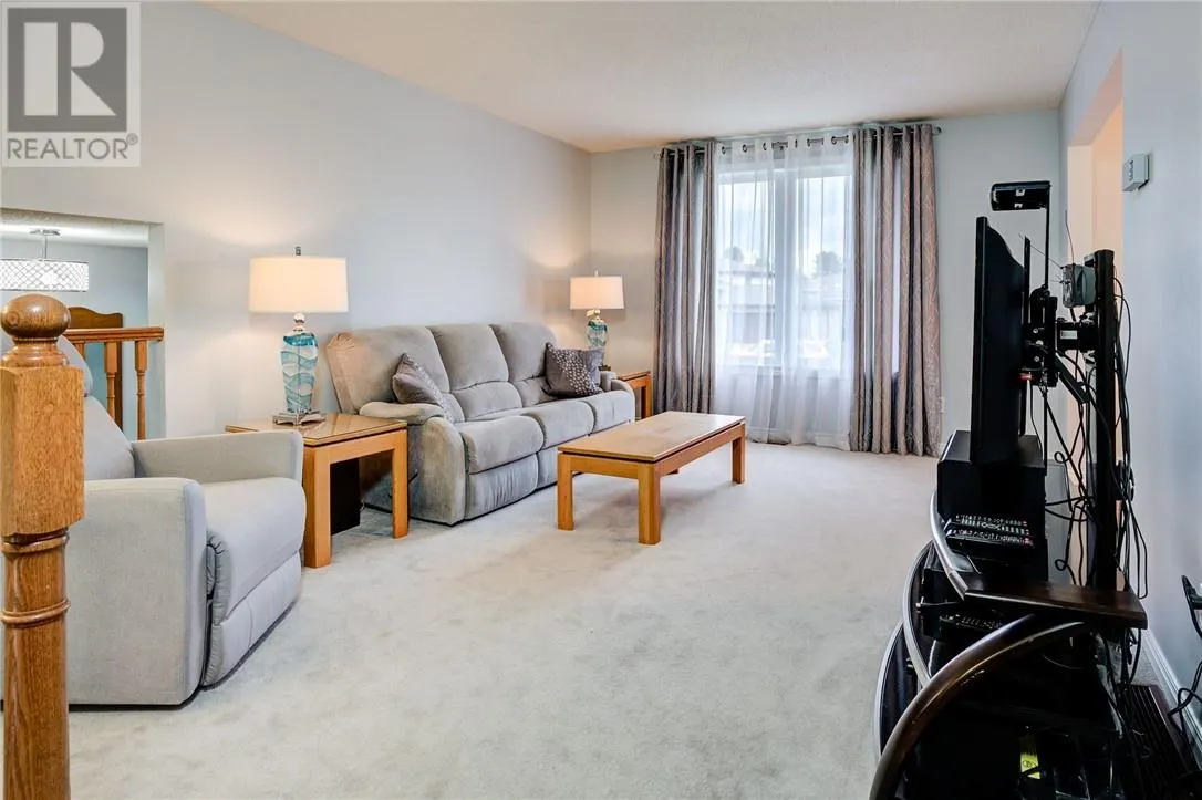 1858 Covewood Crescent