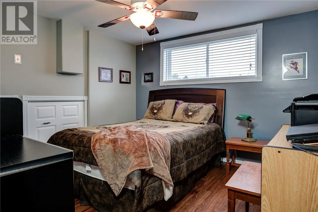 1858 Covewood Crescent