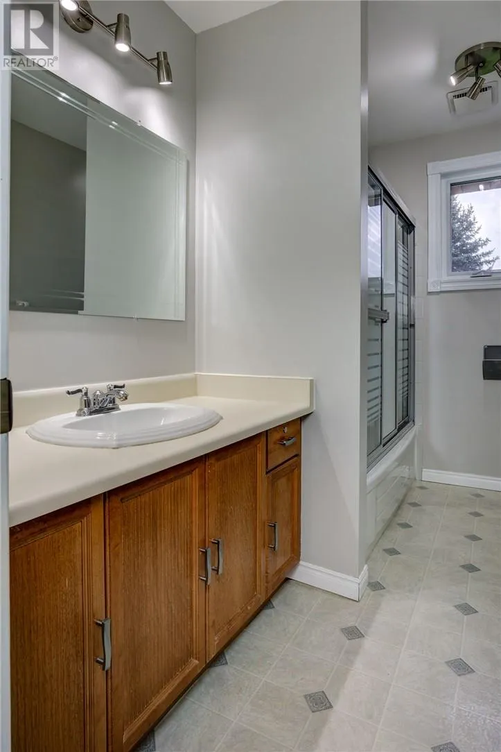 1858 Covewood Crescent