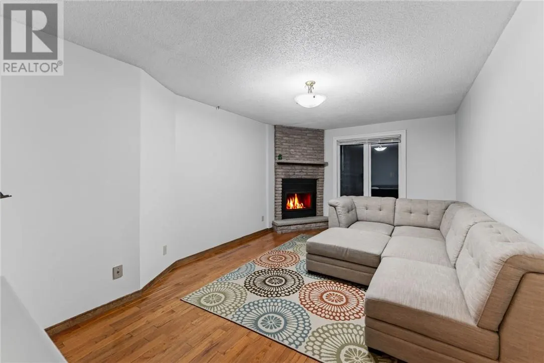 60 Radcliff Park