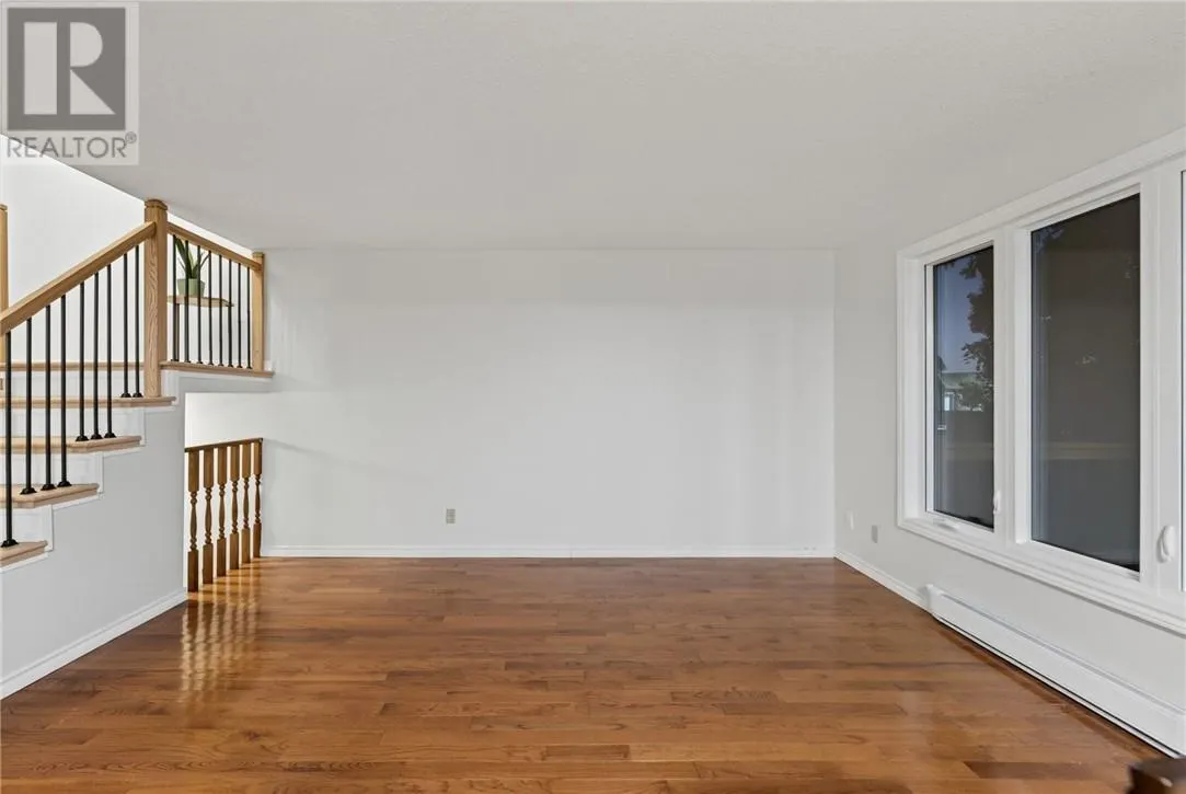60 Radcliff Park