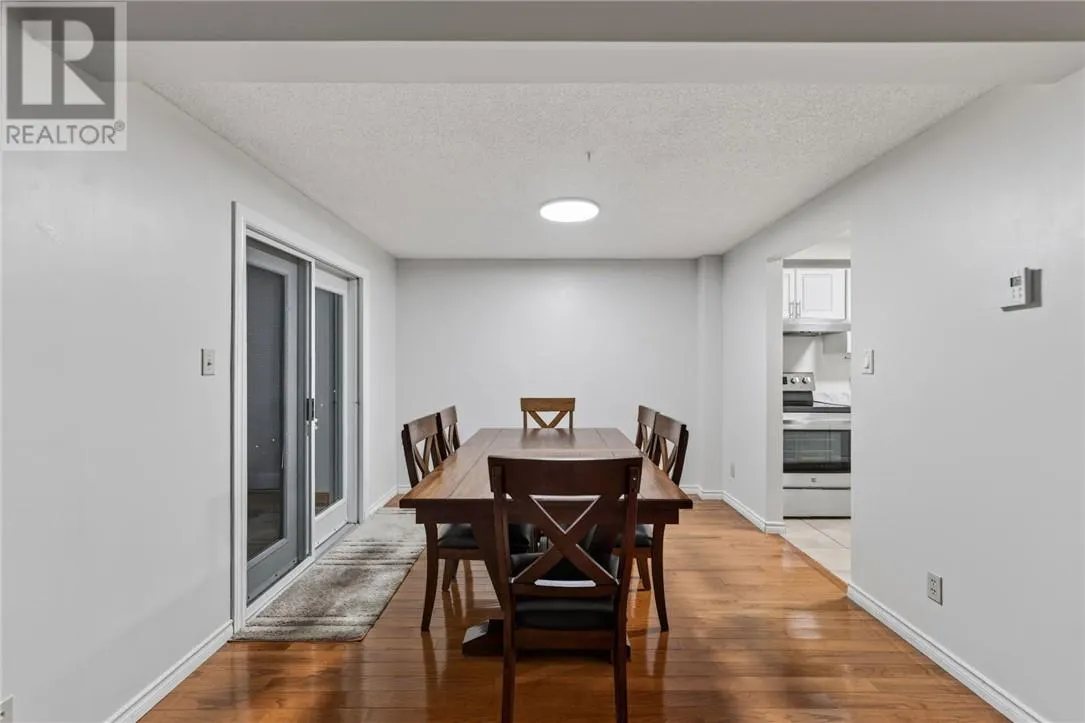 60 Radcliff Park