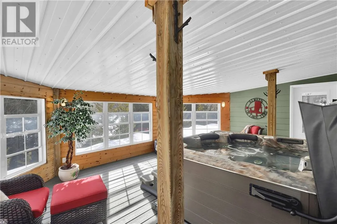 51 SUNRISE BAY Road