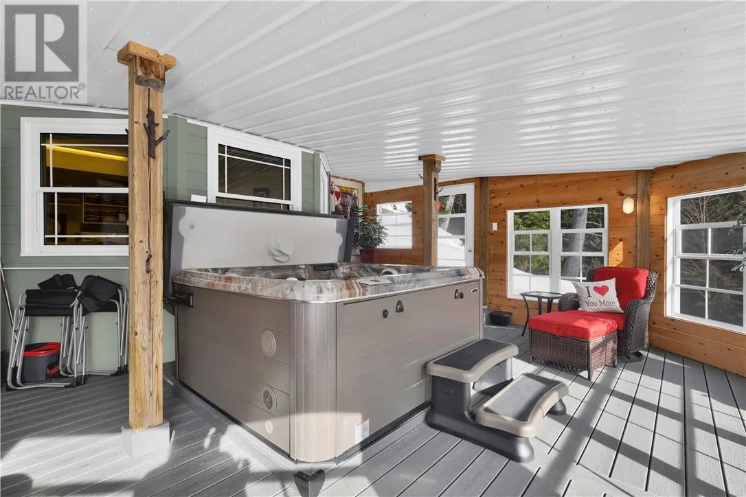 51 SUNRISE BAY Road