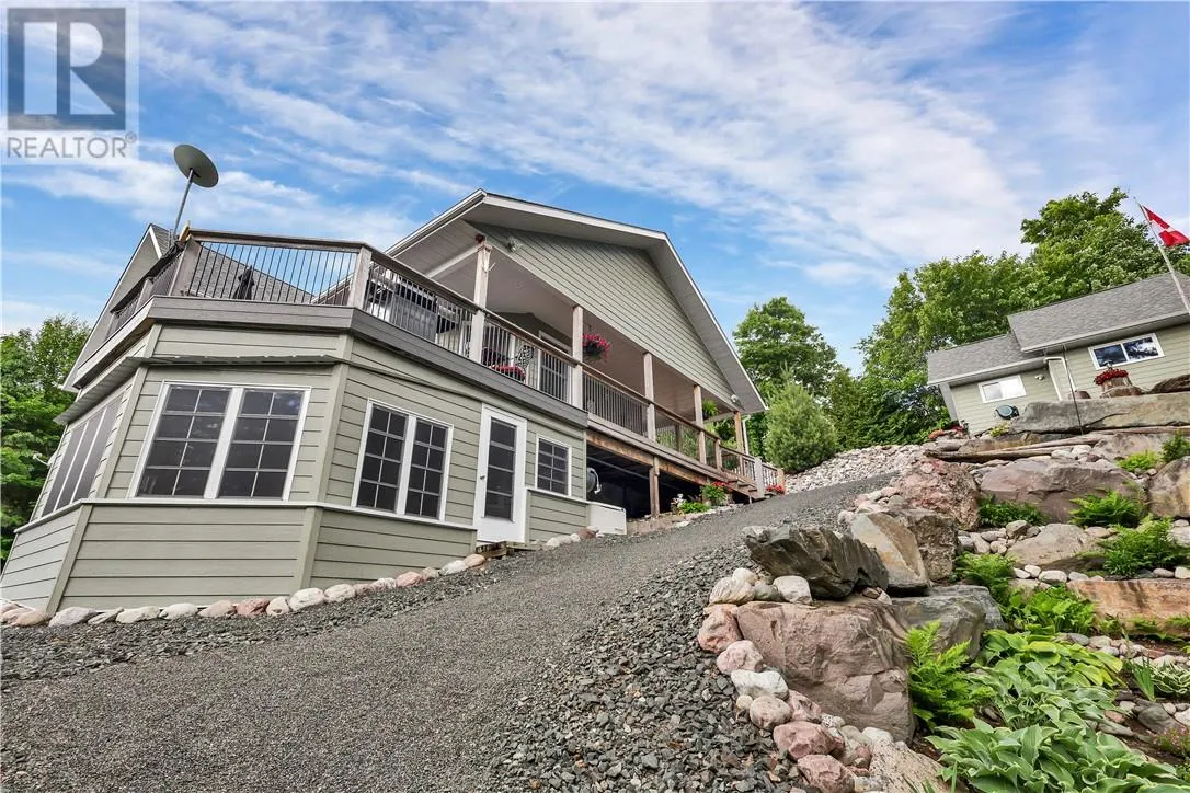 51 SUNRISE BAY Road