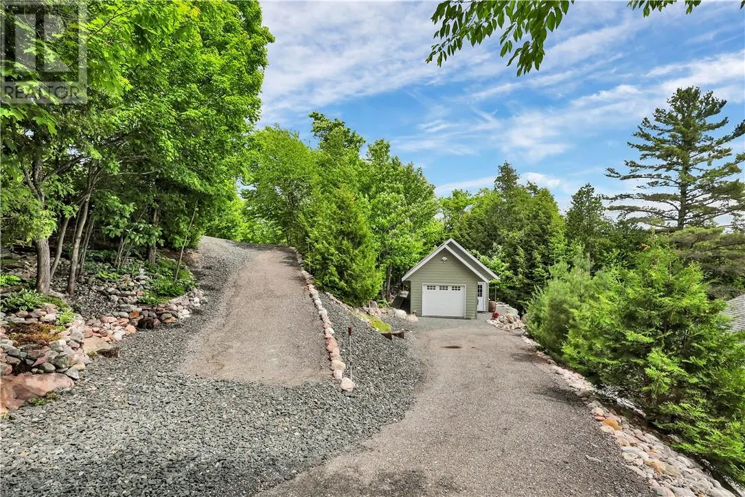 51 SUNRISE BAY Road